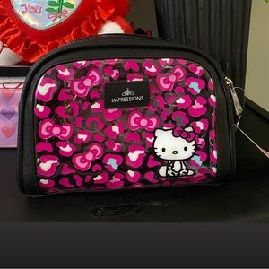 Hello kitty impression makeup bag